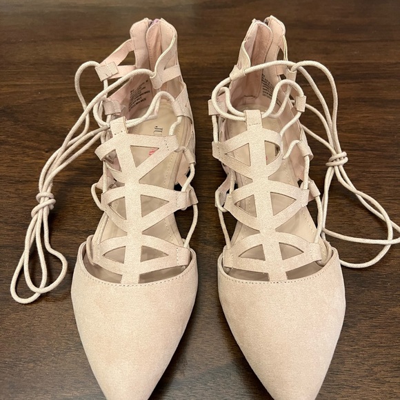 Lace Up Blush Suede Flats - Picture 4 of 8